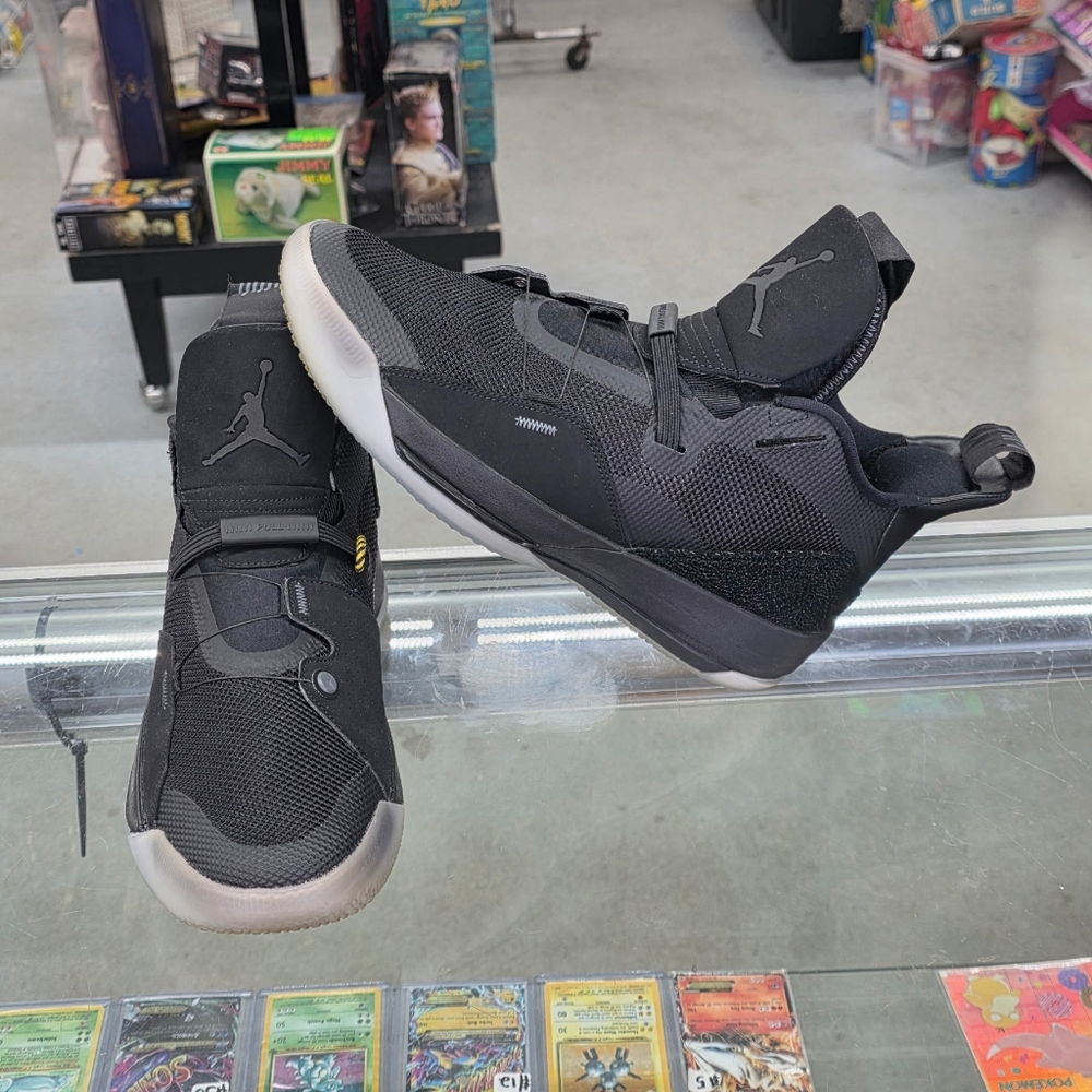 Nike Air Jordan XXXIII 33 Utility Blackout Triple Black White AQ8830-002 10.5